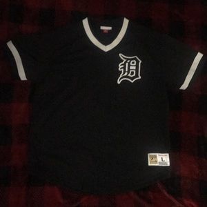 Black and white Mitchell & Ness Baseball Jersey